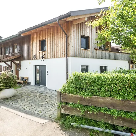 Alpenchalet Allgäu *
