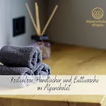 Hochwertige Alpenchalets Allgaeu شقة